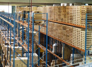 reesinls - autonomiczne roboty magazynowe 3 - Pawel.jpg