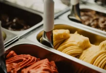 Jak wybrać odpowiednią maszynę do produkcji lodów rzemieślniczych siorbet.pl - 375-jak-wybrac-odpowiednia-maszyne-do-produkcji-lodow-rzemieslni.webp